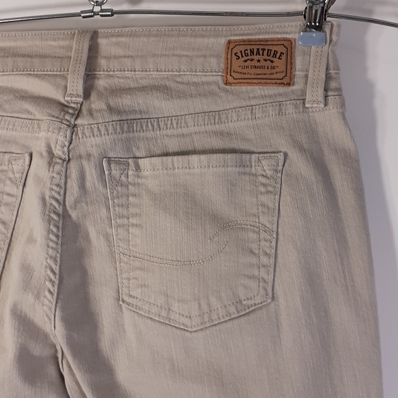 Signature by Levi Strauss Tan Low-Rise Bootcut 6P - Picture 10 of 16